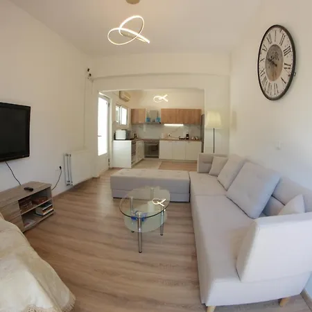 Ifigenias Apartment