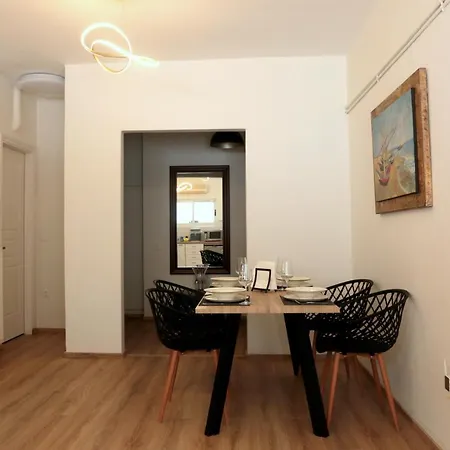 Ifigenias Apartment
