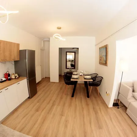 Ifigenias Apartment