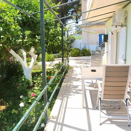 Ifigenias Agios Petros (Lefkada)